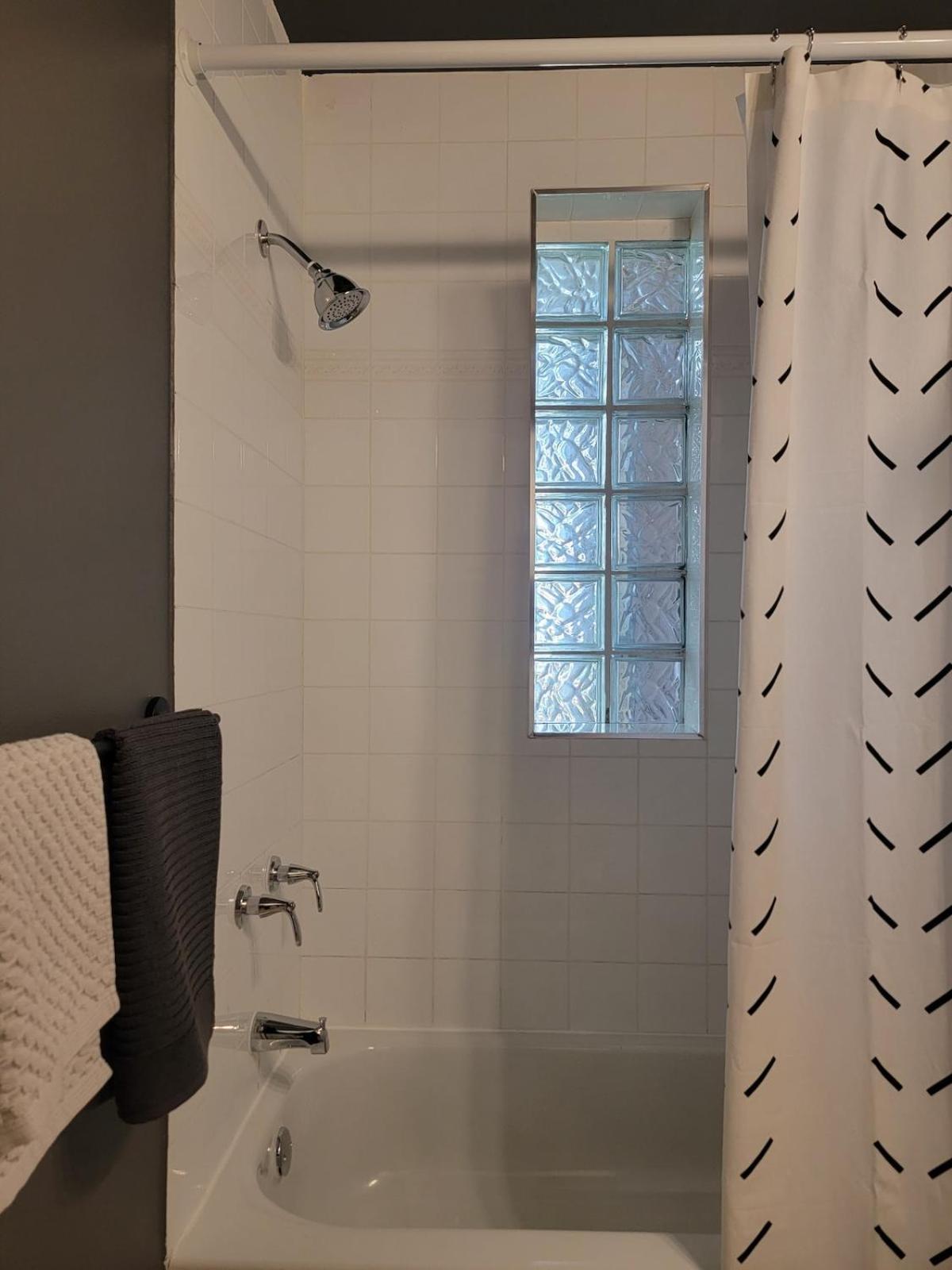 Viau-1br Near Olympic Stadium * Montreal